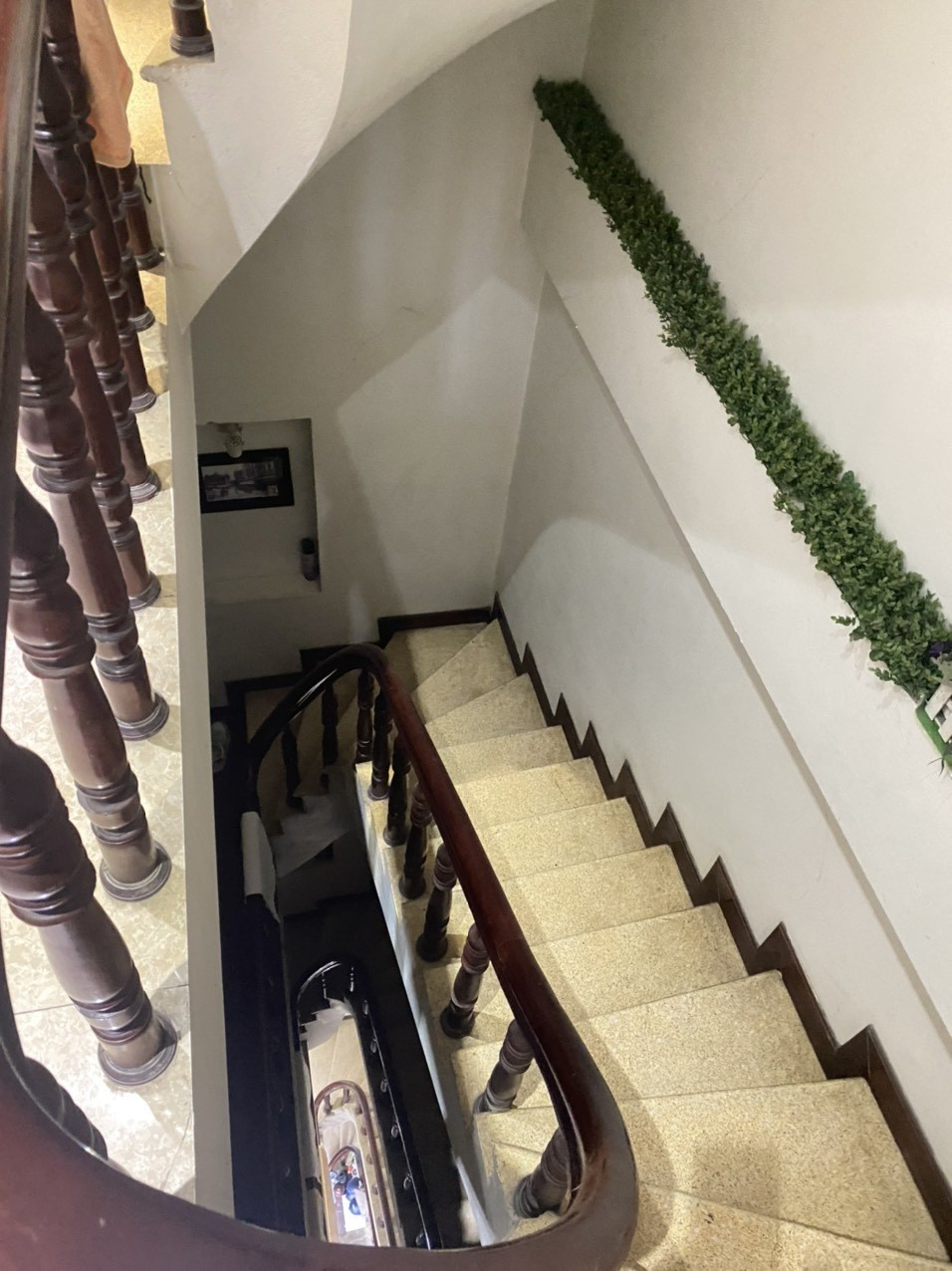 Cho thuê nhà mới, hai mặt tiền, 93m2_ 4T; vỉa hè, Trần Nhân Tông-30 Tr - Ảnh 1